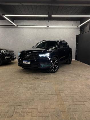 VOLVO XC40 2.0 T5 GASOLINA R-DESIGN AWD GEARTRONIC VOLVO XC40 2.0 T5 GASOLINA R-DESIGN AWD GEARTRONIC